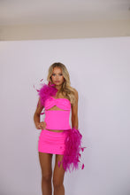 Load image into Gallery viewer, INSTOCK: EVIE Top with Feathers
