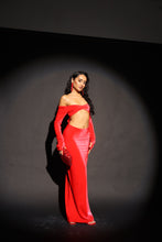 Load image into Gallery viewer, ODETTE Luxury Velvet Maxi Dress (Red)
